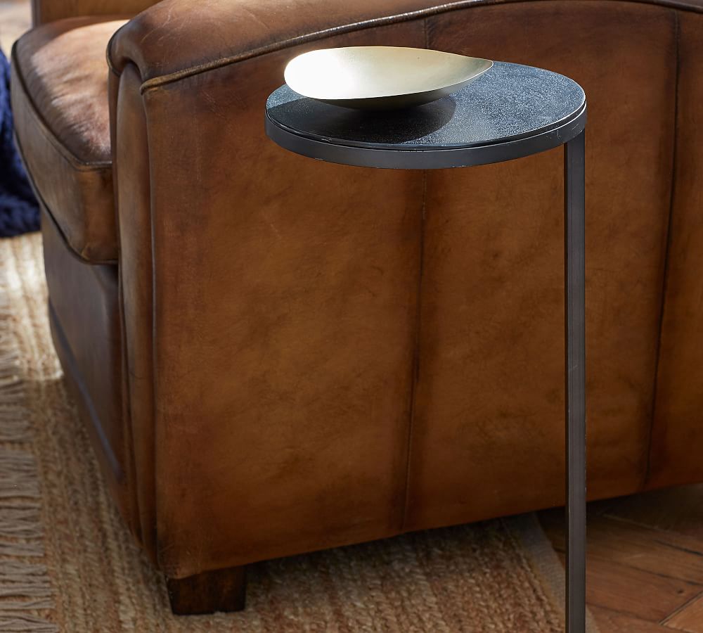 It a small table that fits into tight or small spaces.