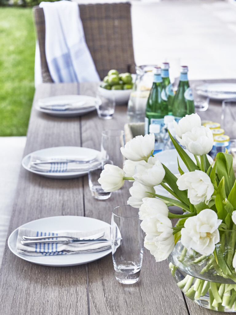 beach house outdoor table setting