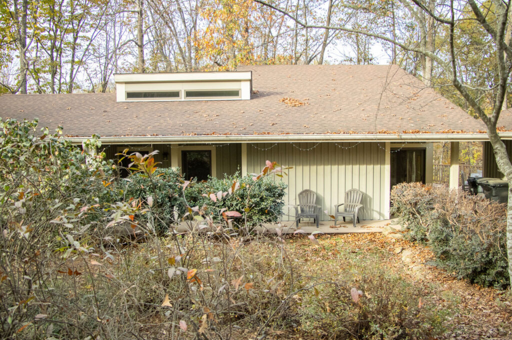 cabins at wedding venue