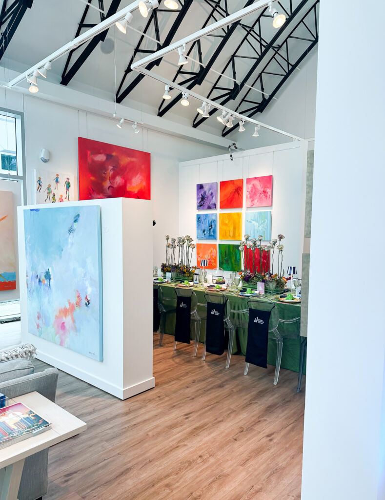 art gallery in Naples Florida was the setting for a charity event.