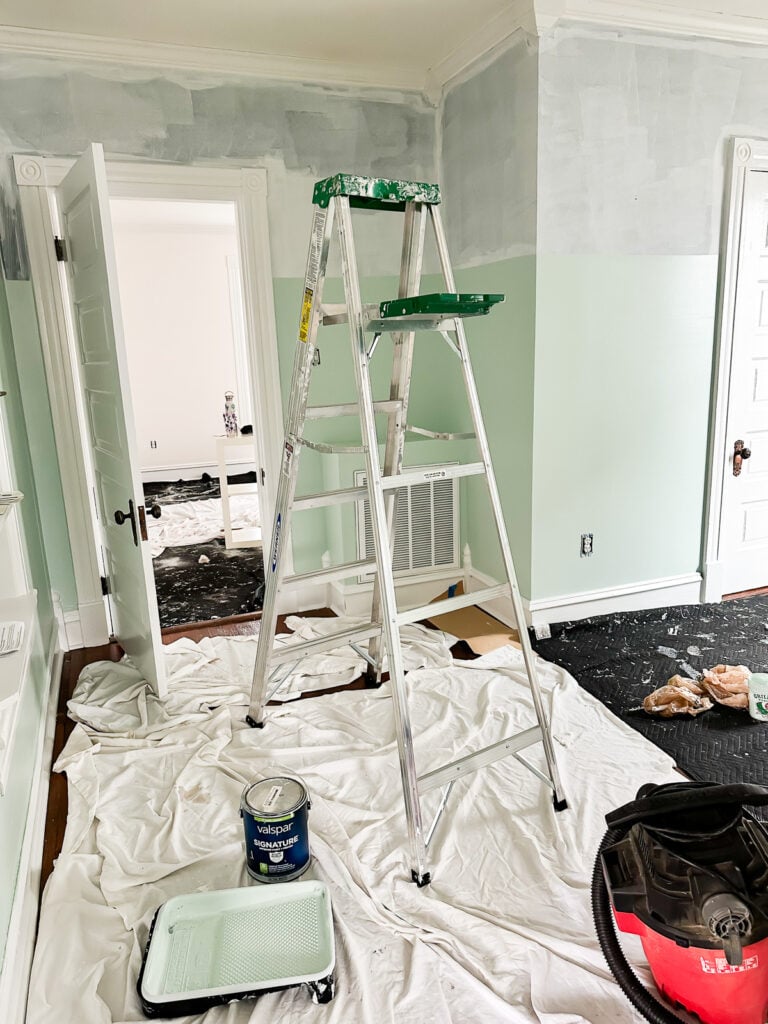 painting dining room walls two colors.
