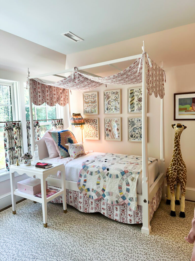 girls colorful bedroom