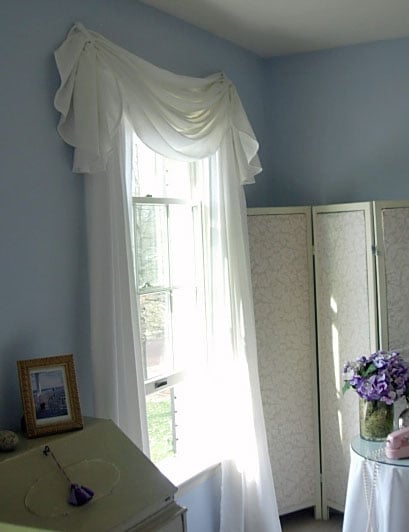Window Treatment made using a tablecloth