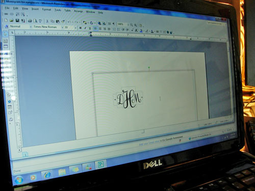 How to make a monogram on a computer